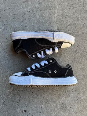 authentic maison mihara yasuhiro peterson og sole canvas sneakers